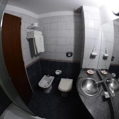 Apart Hotel Alvear โรซาริโอ ภายนอก รูปภาพ