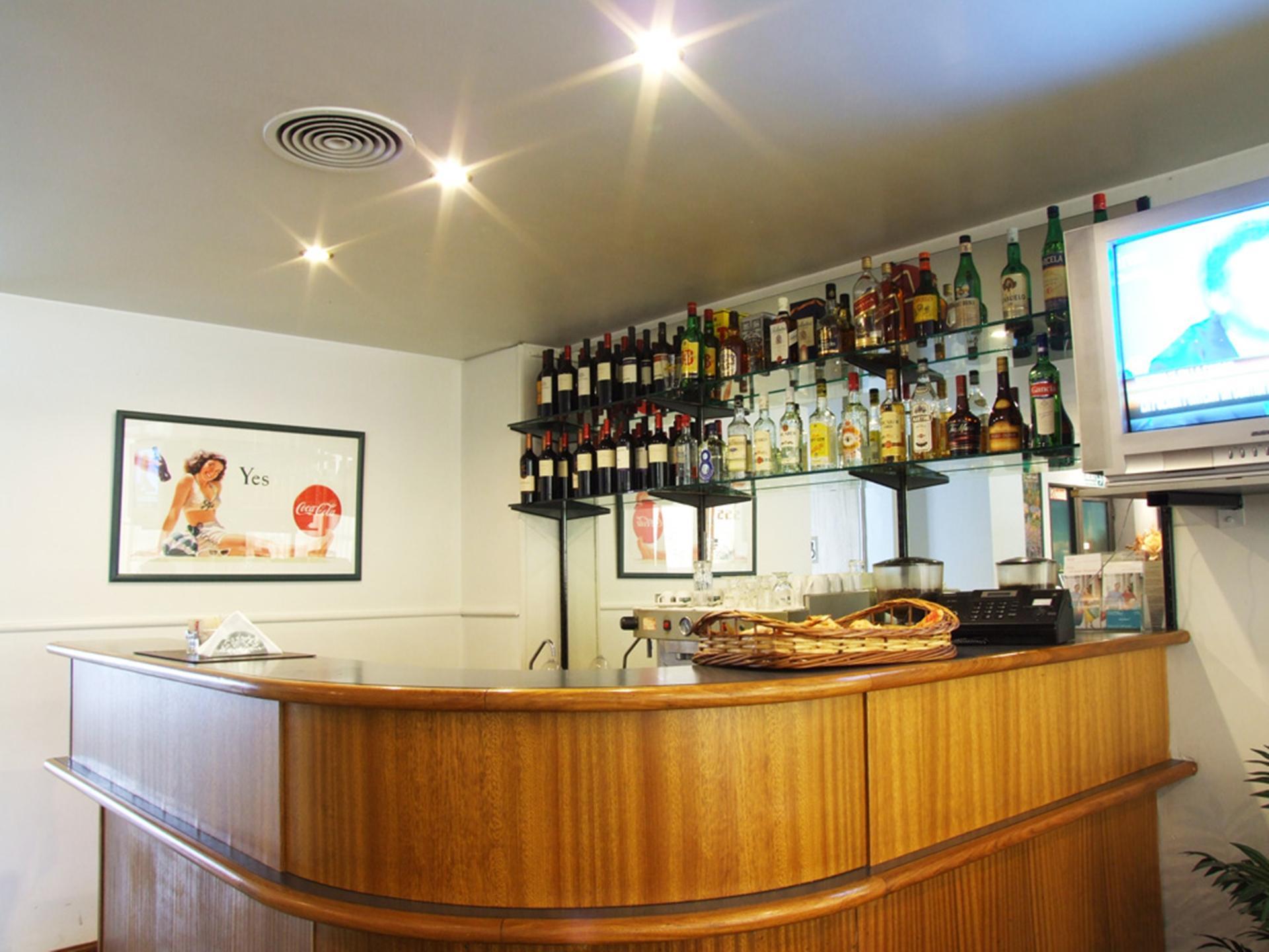 Apart Hotel Alvear โรซาริโอ ภายนอก รูปภาพ