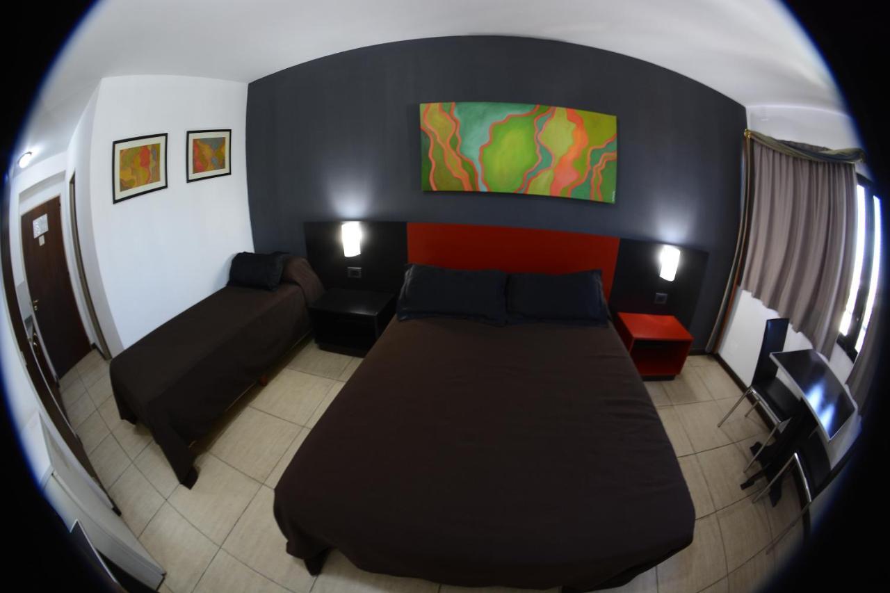 Apart Hotel Alvear โรซาริโอ ภายนอก รูปภาพ